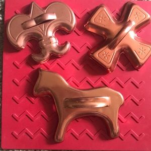Three Copper Tone Cookie Cutters with Handles Fleur de lis Horse Iron Chopper